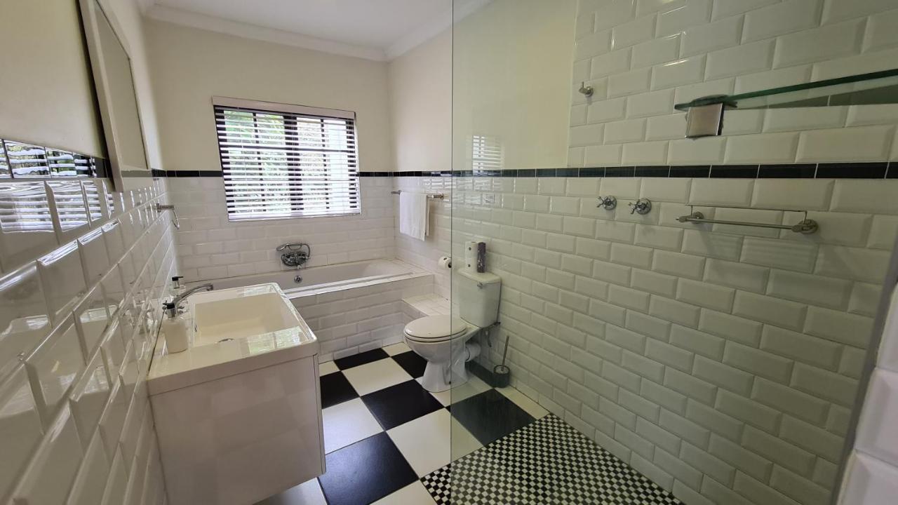Hathaway Guest House Източен Лондон Екстериор снимка