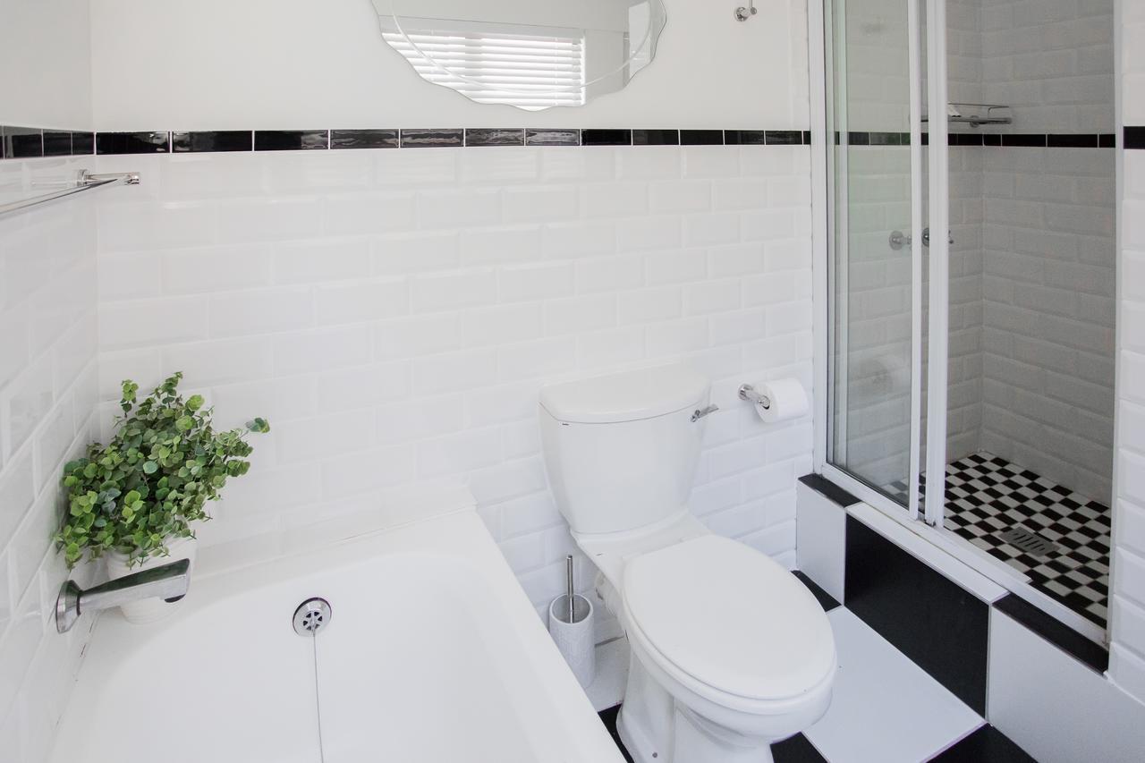 Hathaway Guest House Източен Лондон Екстериор снимка